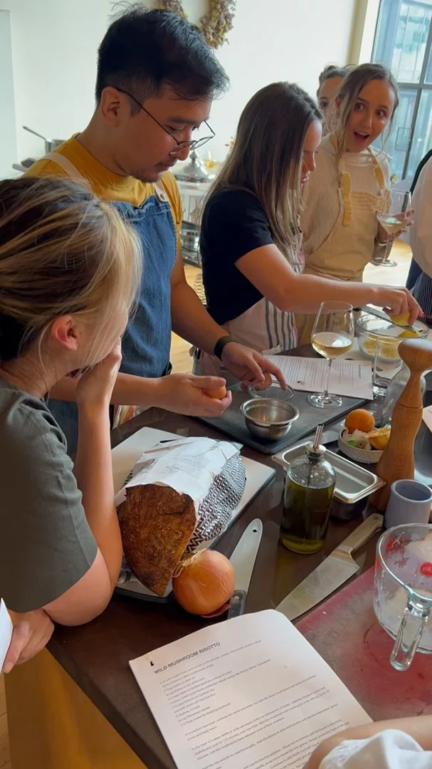 At the last team meet up at our #sanfrancisco office, Inkitt’s Marketing team took a cooking class together for a team-building exercise! The class was held in an apartment-turned studio, designated for group cooking classes and parties, right in the heart of the city. Together, the team made a mushroom risotto, pistachio-crusted cod, and more yummy homemade treats resulting in a delicious meal! We can’t wait to see what the next team building exercises will be in store at our next office meet ups!👏